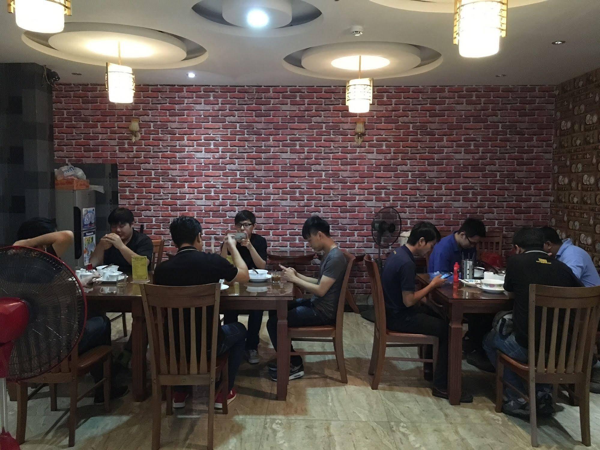 New Amely Hotel Hanoi Exteriör bild